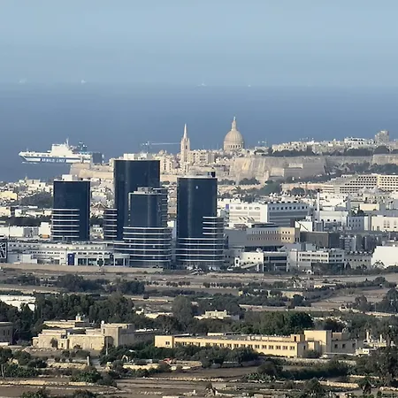 Terraced House With Stunning View Close To Mdina *