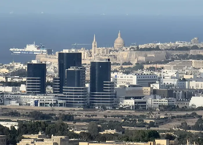 Terraced House With Stunning View Close To Mdina *